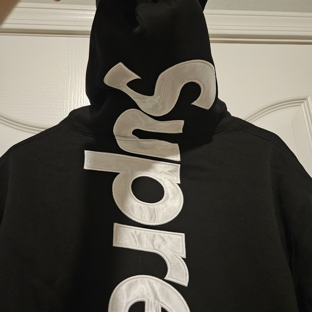 NWOT Supreme Black Hoodie With Satin Bold White Logo - Picture 4 of 13